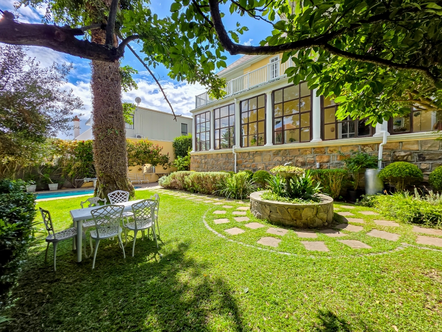 6 Bedroom Property for Sale in Sea Point Western Cape